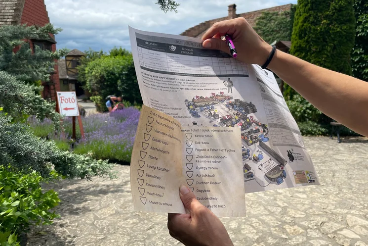 Labirintusjáték a bikali Élménybirtokon, remek családi program szombatonként