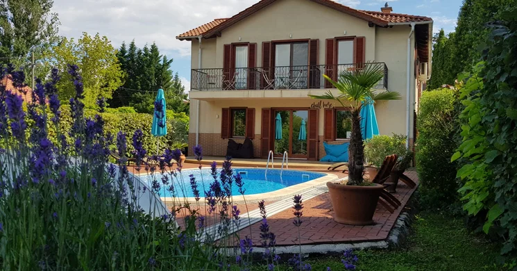 Hullám Villa Balatonmáriafürdő