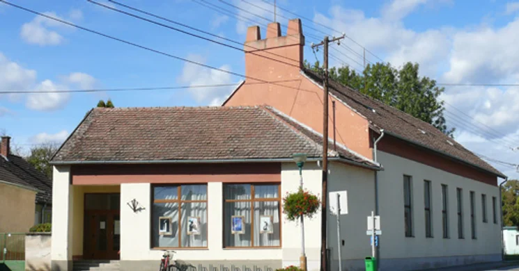 Ady Endre Művelődési Ház Ják