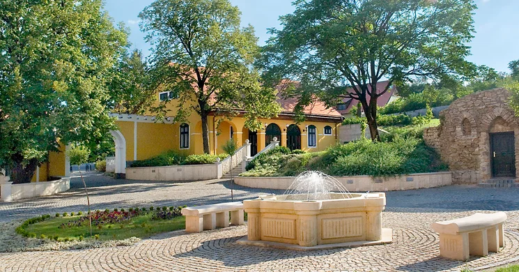 Jankovich Kúria Rendezvény- és Turisztikai Központ Rácalmás