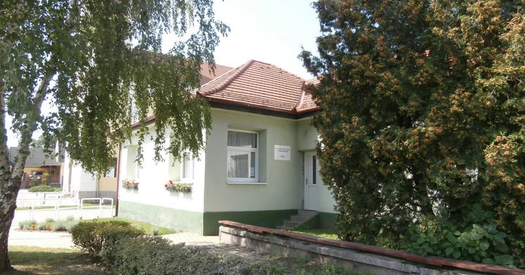 Abdai Könyvtári Információs és Közösségi Hely