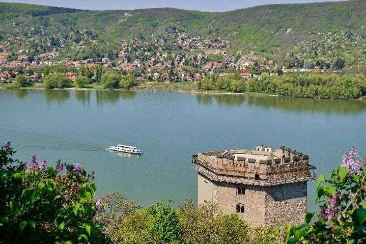 Visegrád Dömös hajó 2026- Menetrendi- és kirándulóhajók indulnak Visegrádról Dömösre