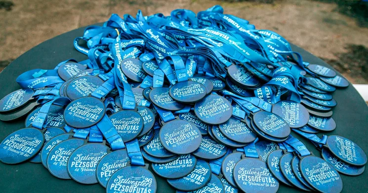 Szilveszteri Pezsgőfutás a Velencei-tónál 2024