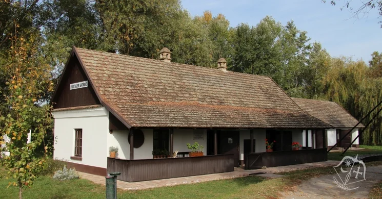 Tiszai gátőrház, halászkunyhó az Ópusztaszeri Skanzenben