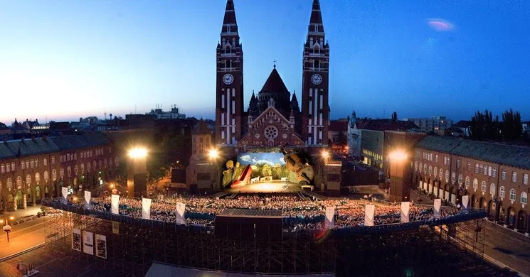 Szegedi Szabadtéri Játékok 2026 - Előadások és online jegyvásárlás