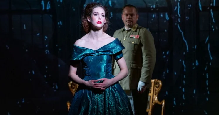 Udvari Kamaraszínház előadások 2026. Online jegyvásárlás