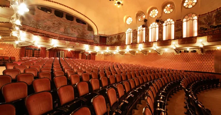 Veszprémi Petőfi Színház előadások 2026. Műsor és online jegyvásárlás