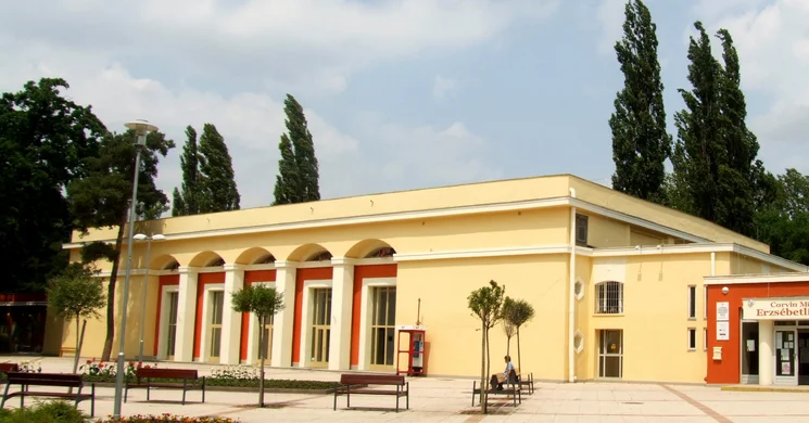 Corvin Művelődési Ház - Erzsébetligeti Színház Budapest