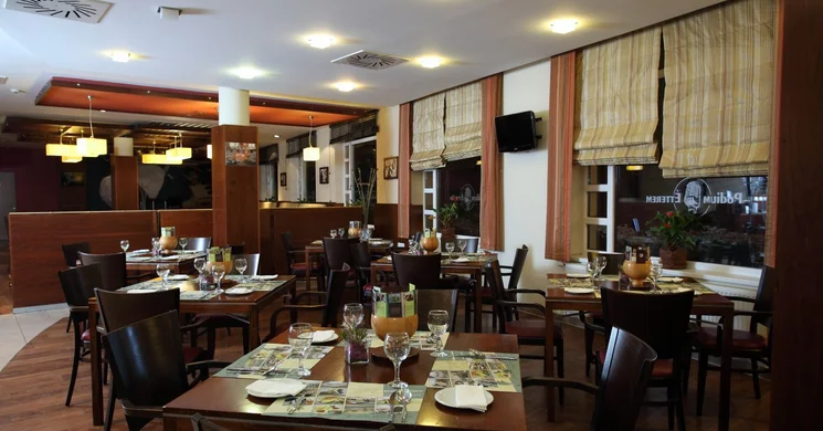 Pódium Étterem Győr