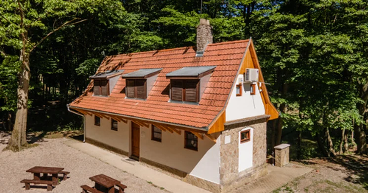 Gyertyánosi Gyöngyvirág Kulcsosház Kaposvár