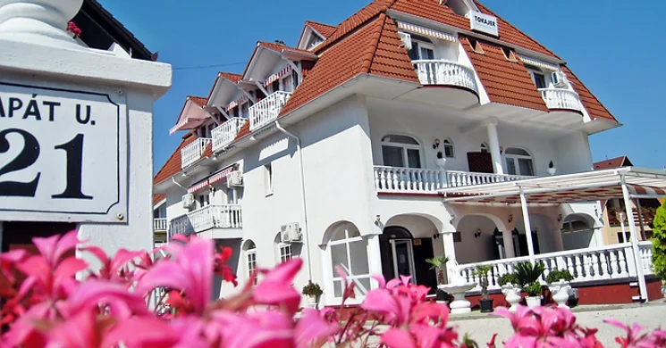 Tokajer Wellness Panzió Keszthely