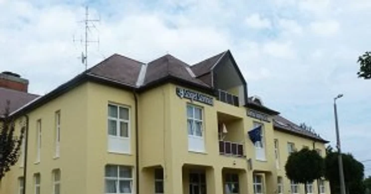 Sárgaház - Városi Könyvtár és Közösségi Ház Szigetszentmiklós