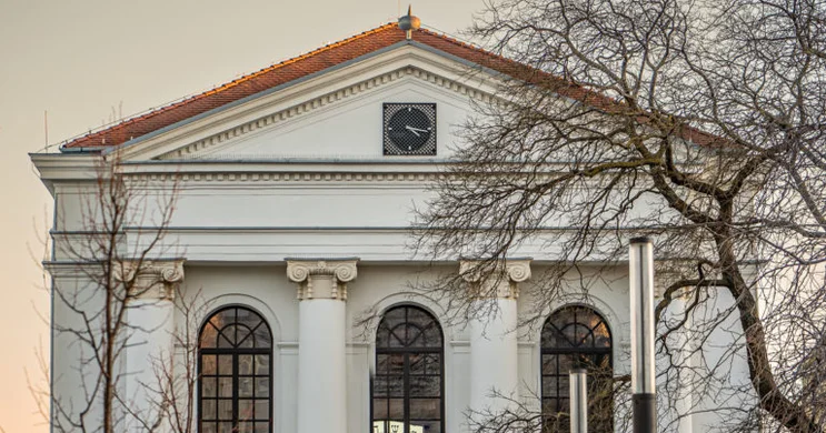 Várpalotai Képtár (Várpalotai zsinagóga)