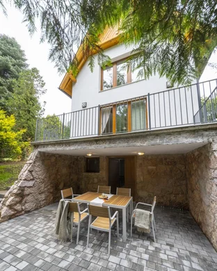 Agostyáni arborétumi kulcsosház