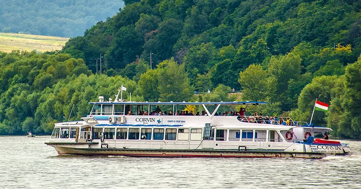 Visegrádi hajózás. Hajókirándulások visegrádi indulással