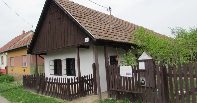 Vankóné Dudás Juli Emlékház Galgamácsa