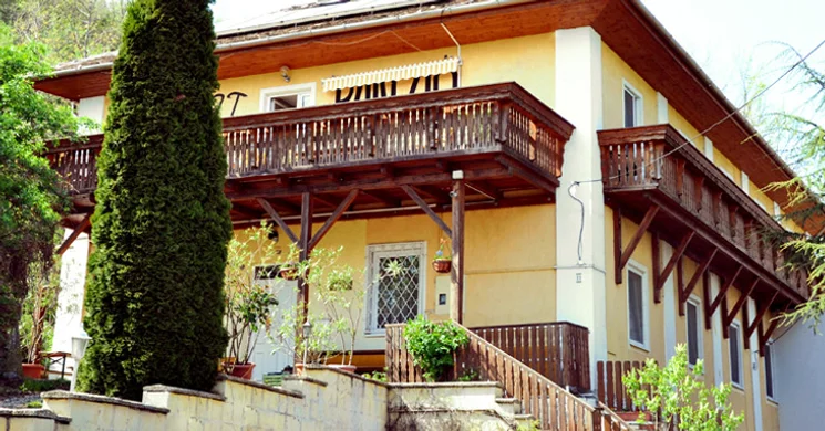 Gloriett Panzió Fertőboz