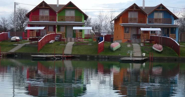 Gyékényes-Vízpart Nyaralóházak
