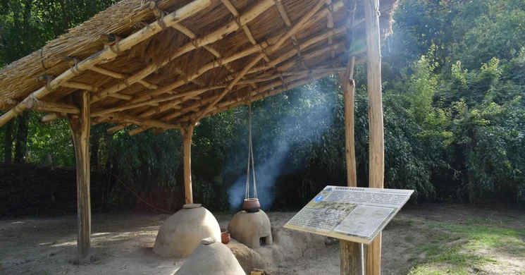 Árpád-kori Falurekonstrukció Tiszaalpár