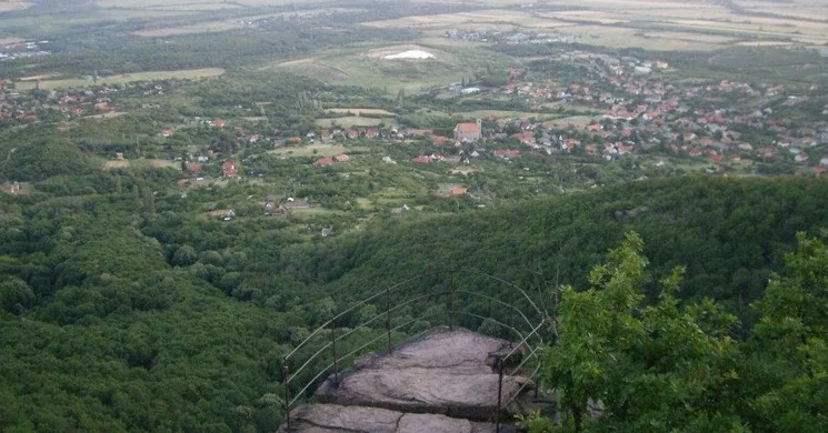Zsongorkő-kilátó Kővágószőlős