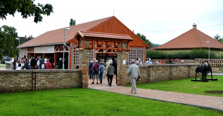 Termelői Piac Litér 2025