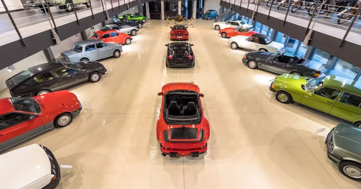 Old Car Museum és Kávézó Kiskőrös