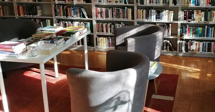 Móra utcai fiókkönyvtár Szeged