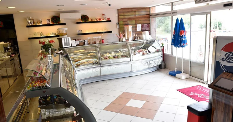 Stop Cukrászda Tatabánya