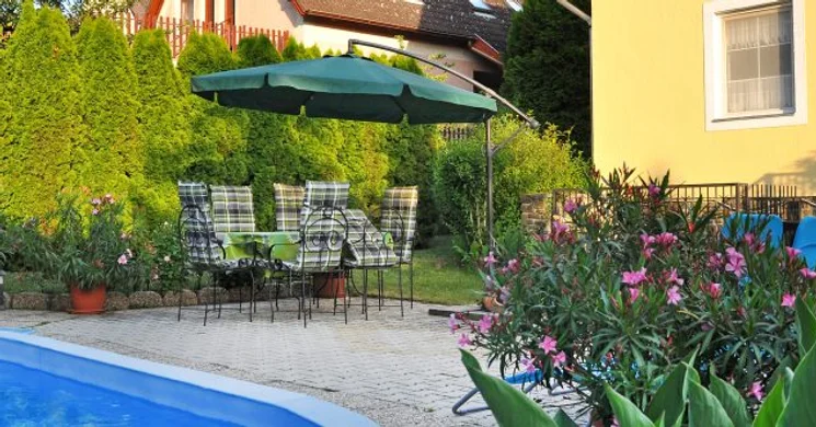 Napsugár Vendégház és Panzió