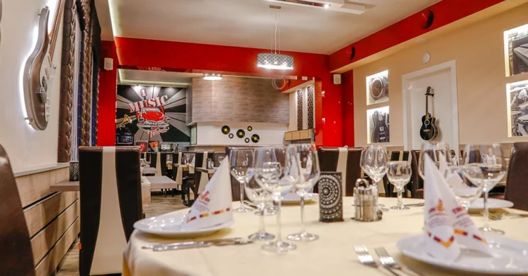 Tinódi Fogadó *** és Étterem Sárvár