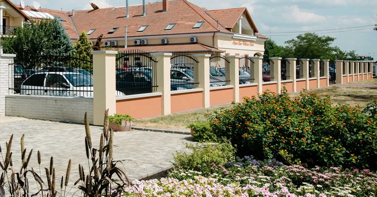 Aqua-Lux*** Wellness Hotel Cserkeszőlő