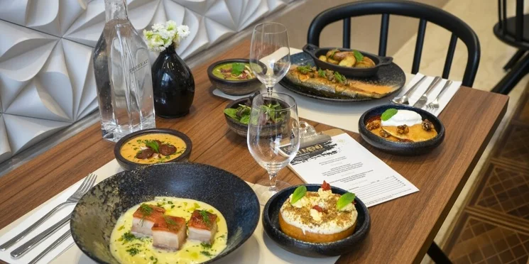 Déli menü Budapesten, két- vagy három fogásos ebéd hétköznapokon a belvárosi ARAZ Étteremben