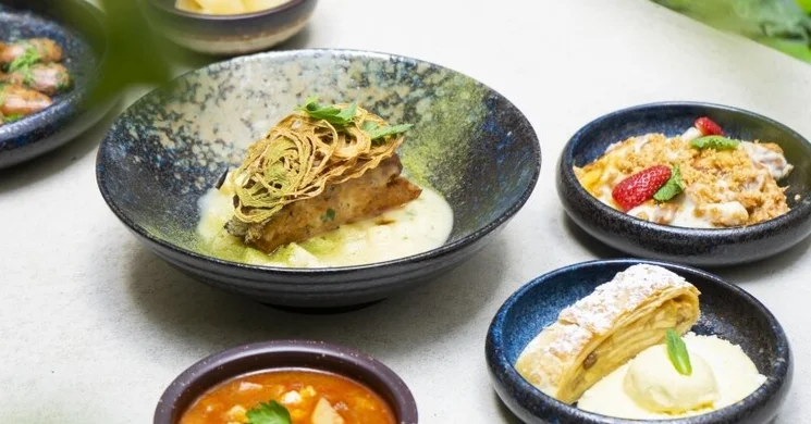 Pünkösdi ebéd Budapesten, a belvárosi ARAZ Étteremben