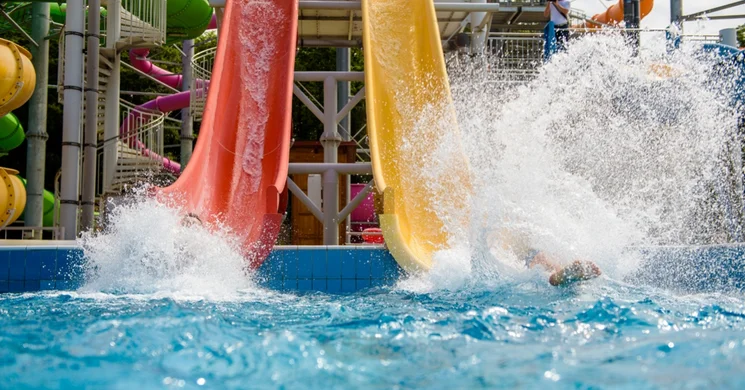 Pünkösdi családi programok Zalakaroson, ünnepi élményfürdőzés, gyógyfürdőzés, strandolás