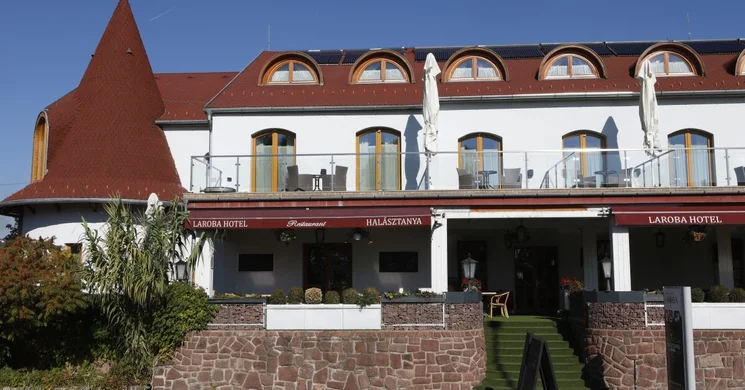 Halásztanya Étterem Alsóörs