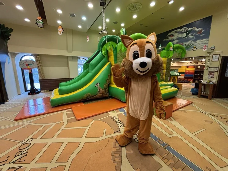 Játszóház Gyula 2026. Játékos foglalkozás a Csigakert Játszóházban a Wellness Hotel Gyula-ban