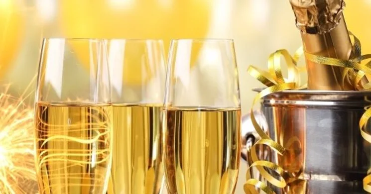 Zalakarosi szilveszteri programok 2025. Szilveszteri buli a Karos Korzón